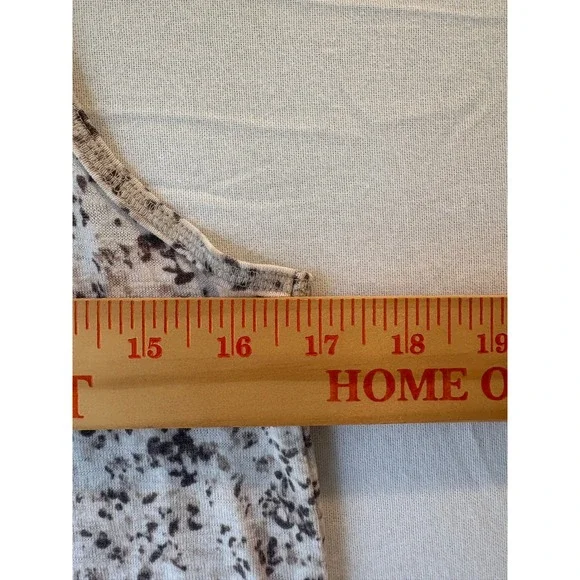 Athleta Essence Printed Tank Top Grey White Speckled Open Back Cutout Small - Picture 6 of 9